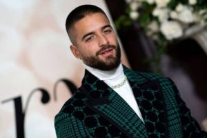 Maluma denuncia discriminación por usar short