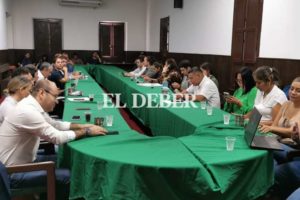 Suspenden la elección de la nueva directiva de la Brigada Parlamentaria Cruceña por falta de quórum