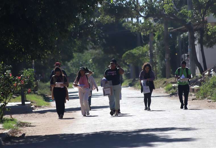 El censo de la mano de voluntarios que tocan las puertas para recabar información