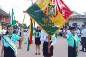 Con desfile cívico estudiantil iniciaron los festejos por los 34 años de la provincia Guarayos