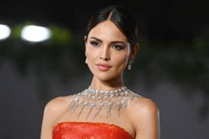 Eiza González afirma que perdió papeles por ser “demasiado bonita”