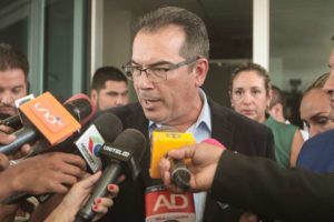 Piso Firme: gobernador en suplencia y ‘vice’ de Autonomías se reúnen de cara al Censo