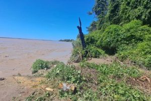 Anuncian bloqueo de carreteras en Montero Hoyos ante riesgo de inundación por la crecida del río Grande