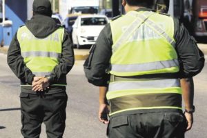 Aprehenden a tres policías acusados de secuestrar a un hombre y pedir por su rescate $us 2.000