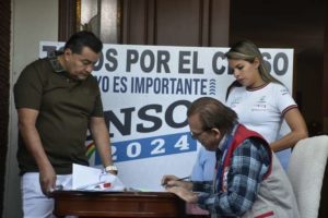 Censo 2024: «Nos miden por 1.940.000 habitantes y somos más de 2 millones», afirma el alcalde Jhonny Fernández