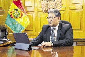 Roger Edwin Rojas: “Todas las inversiones en el Bono BCB en Dólares son nacionales”