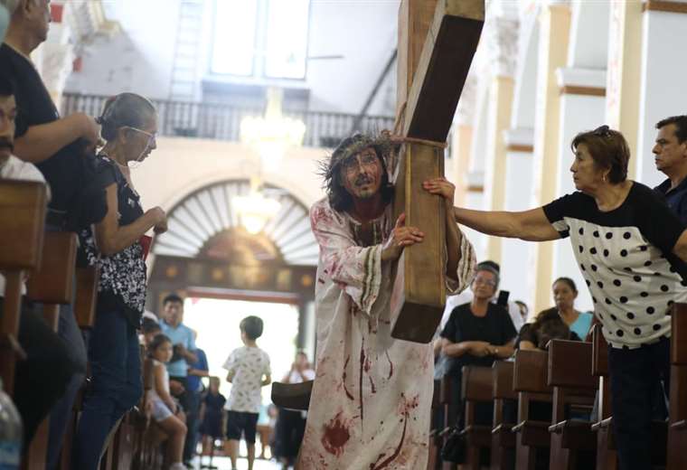 Viernes Santo: la Iglesia cruceña cuestiona la justicia y pide investigar antes de acusar y juzgar