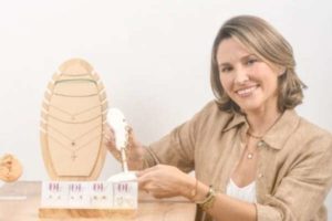 Daniela Lacalle: Diseña y crea accesorios de lujo