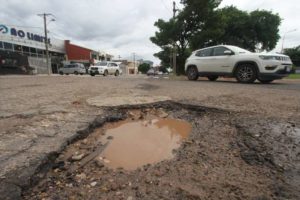 La Alcaldía destinará Bs 30 millones para el Plan de Bacheo de la ciudad