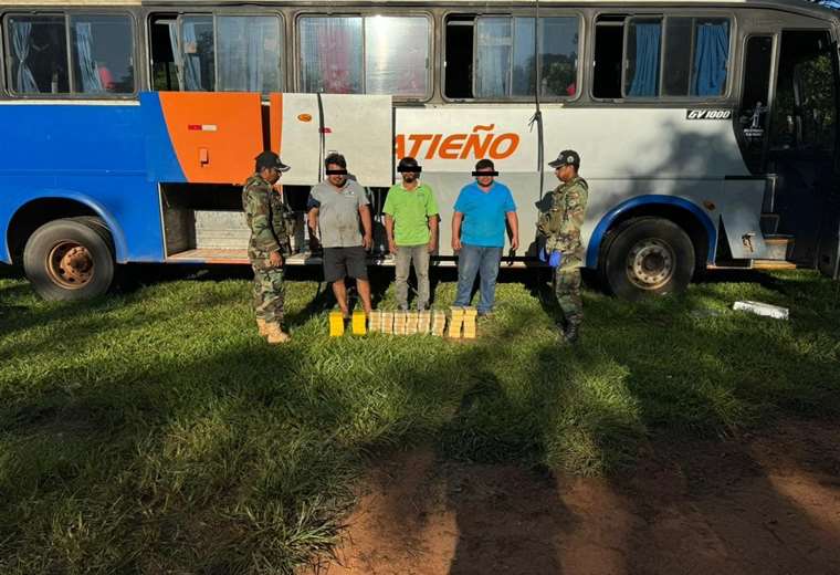 Felcn halla 51 kilos de droga en un bus de transporte interprovincial