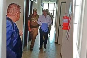 El alcalde de El Torno se declara preso político