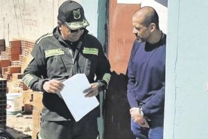 Notifican a Camacho con la orden de su traslado a Santa Cruz