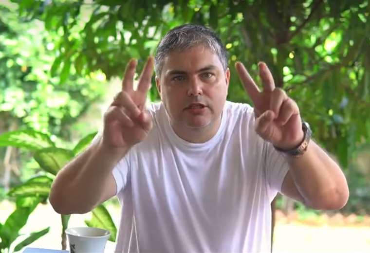 El presidente cívico habla fuerte y desnuda la división en Santa Cruz