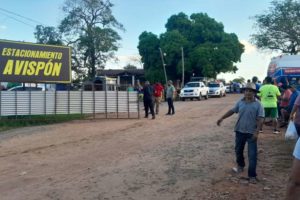 Empresarios deslindan responsabilidades por choferes varados en Paraguay, dicen que «cumplen con las normas laborales»