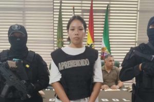 Justicia determina 30 años de prisión para la joven que victimó a su padre y calcinó su cuerpo