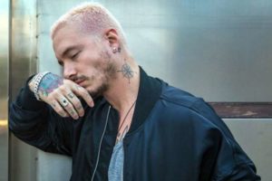 ¿OVNI o nuevo proyecto? J Balvin sorprende al captar un objeto raro en el cielo