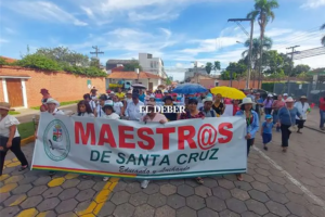 Maestros urbanos toman el centro de Santa Cruz de la Sierra