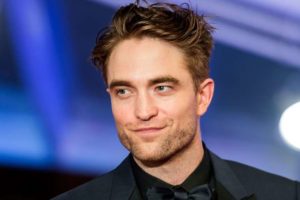 Robert Pattinson enfrentará a clones en «Mickey 17», su próxima película