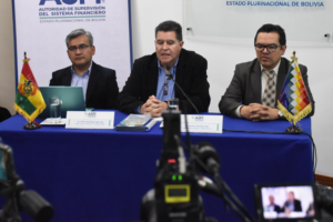 ASFI sanciona a bancos por vender dólares más caro que el cambio oficial y conmina a reembolsar a los clientes