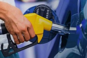 YPFB descarta levantar subvención y apuesta a producir el 80% del diésel que se consume en el país