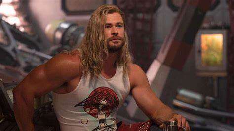 A Chris Hemsworth no le gustó su propia actuación: «Me siento como una caricatura en Thor»