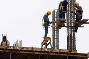 Alcaldía analiza ajustar precios para ciertos insumos de la construcción