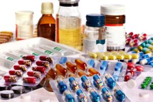 Ministerio instruye prescribir medicamentos con nombres genéricos, sin mencionar laboratorios