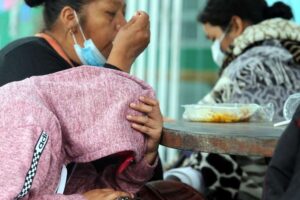 Su almuerzo en el Oncológico suele ser el único del día: «No tuvimos corazón para decirles que ya no íbamos a llevar, pero necesitamos ayuda»