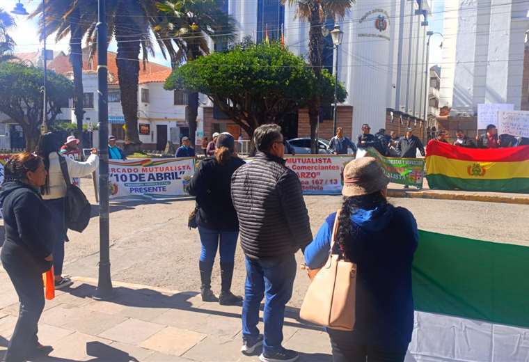 Gremiales del Mutualista estuvieron en el TCP en Sucre y este miércoles marchan al Palacio de Justicia