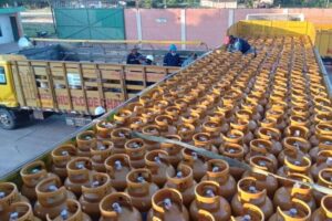 La ANH dice que hay 35 millones de litros de combustible y que se despachan 152.000 garrafas de GLP por día para el consumo interno