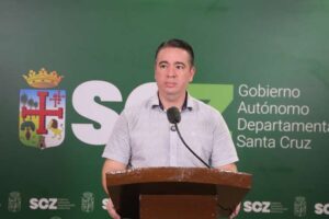 Descartan viaje del gobernador en ejercicio Mario Aguilera al exterior