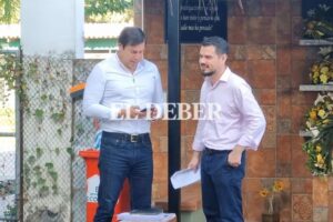Efraín Suárez declara en la ampliación de denuncia por el presunto delito de usurpación de funciones