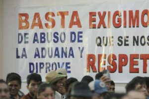 Dirigente del transporte pide levantar la subvención de combustible