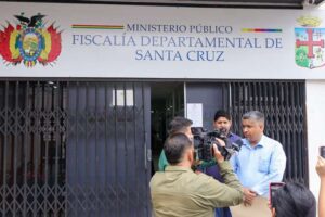 La Uagrm se suma a la denuncia penal contra el decano Velarde