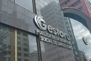Gestora adquiere bonos por $us 500 millones y surgen interrogantes por el costo operacional para adquirir las divisas