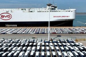 Ministro alemán dice que los aranceles de la Unión Europea a autos eléctricos chinos no son punitivos