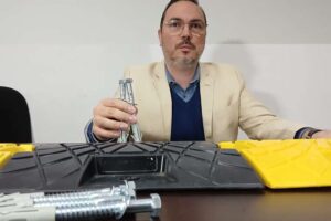 Anulan licitación para reductores de velocidad tras denuncias de sobreprecio