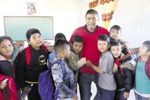 Maestros que dejan huellas y transforman realidades