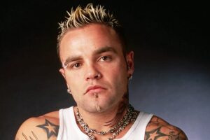 Muere Shifty Shellshock, vocalista de Crazy Town, a los 49 años