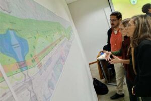 La Alcaldía cruceña presenta el anteproyecto del Parque Lineal Ecológico Metropolitano