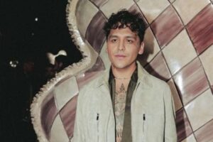 Christian Nodal fue nombrado como uno de los más bellos de People en Español 2024