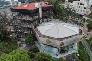 Adulto mayor hallado sin vida en el edificio de la ex Fiscalía cruceña murió por hipotermia