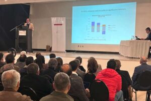 Fundación Milenio alerta de caída económica e incremento de la deuda, y propone medidas urgentes