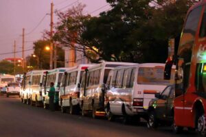 Transporte pesado rompe el diálogo con el presidente de YPFB