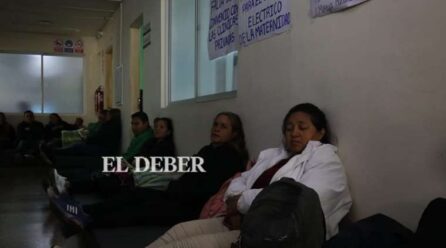 Trabajadores de la Maternidad mantienen la huelga de hambre