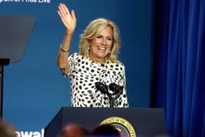 Jill Biden, una primera dama en primera línea
