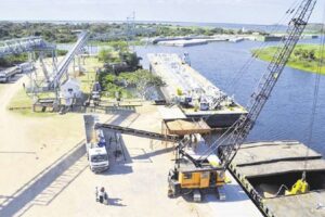 Navieras suspenden transporte de carga boliviana por la hidrovía