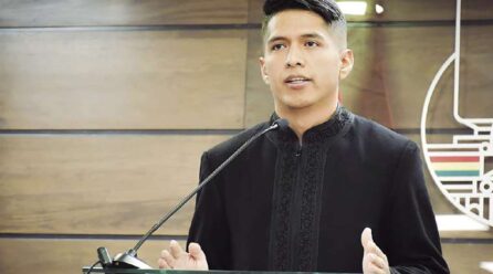 Evistas dilatan ley que anula las elecciones primarias