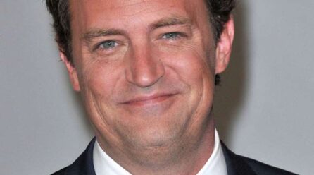 Acusan a cinco personas por la muerte por sobredosis del actor Matthew Perry
