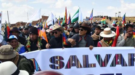Evo en el inicio de su marcha: “Si el primer y segundo hombre (del Estado) abandonan al pueblo, está Andrónico”